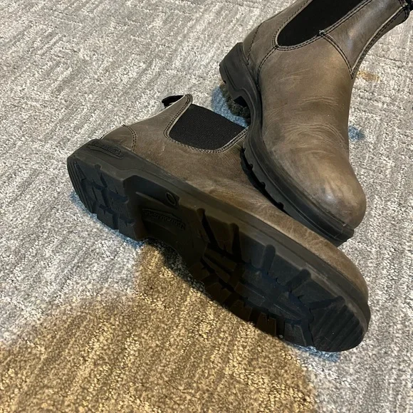 Blundstone Gray Leather Chelsea boots - Picture 2 of 4